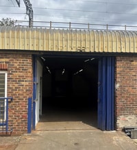 370-379 Station Rd, Londres à louer Photo du bâtiment- Image 2 de 3