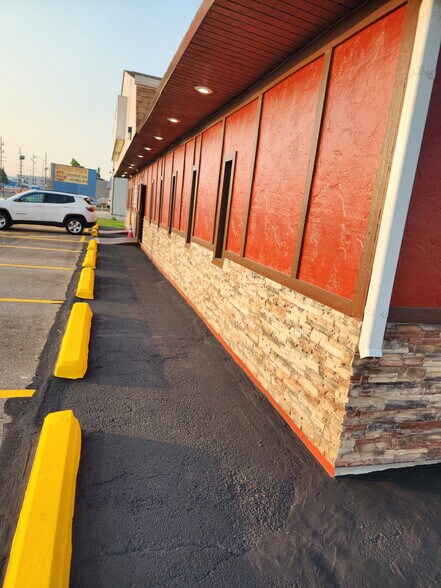 6247 Kennedy Ave, Hammond, IN à vendre - Photo du bâtiment - Image 3 de 11