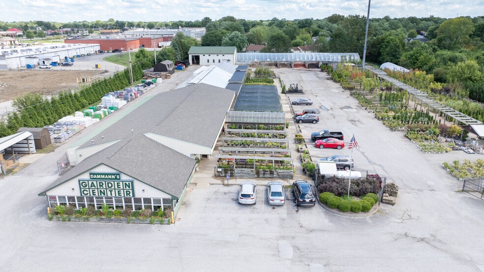 5129 S Emerson Ave, Indianapolis, IN for sale - Building Photo - Image 2 of 16