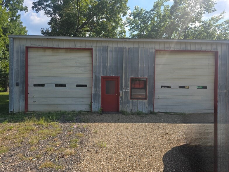 200 SE Van Buren St, Idabel, OK for sale - Building Photo - Image 1 of 6