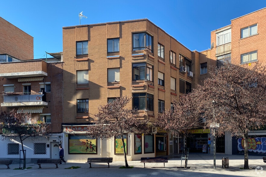 Plaza Rivas, 6, Coslada, Madrid for lease - Primary Photo - Image 1 of 2