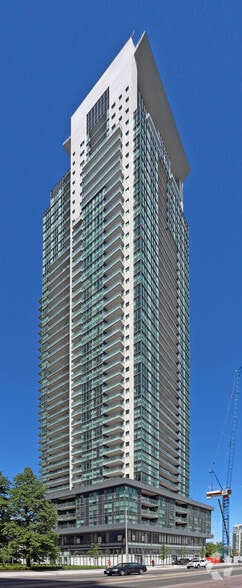 5168 Yonge St, Toronto, ON for lease - Primary Photo - Image 1 of 9