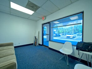 935-951 Candlelight Blvd, Brooksville, FL for lease Interior Photo- Image 2 of 6