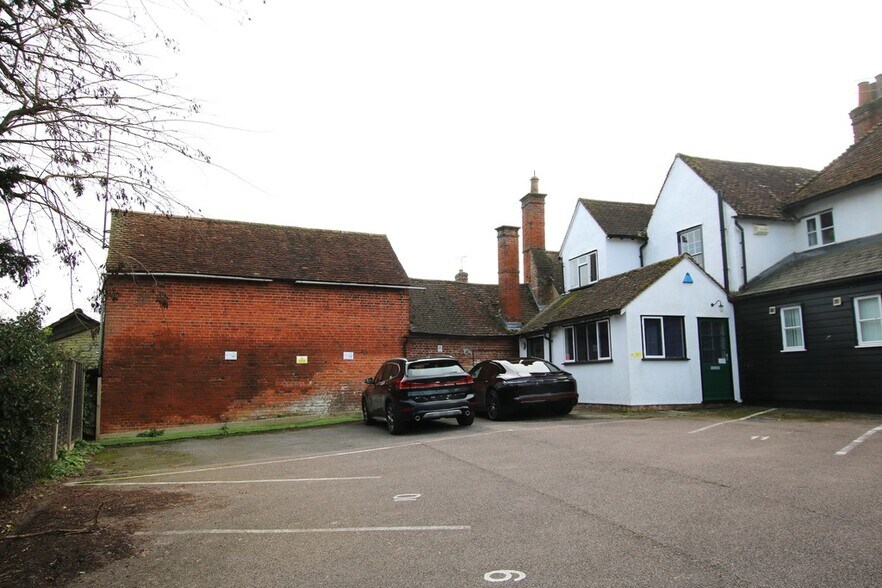 Stortford Rd, Dunmow à vendre - Photo du bâtiment - Image 3 de 12
