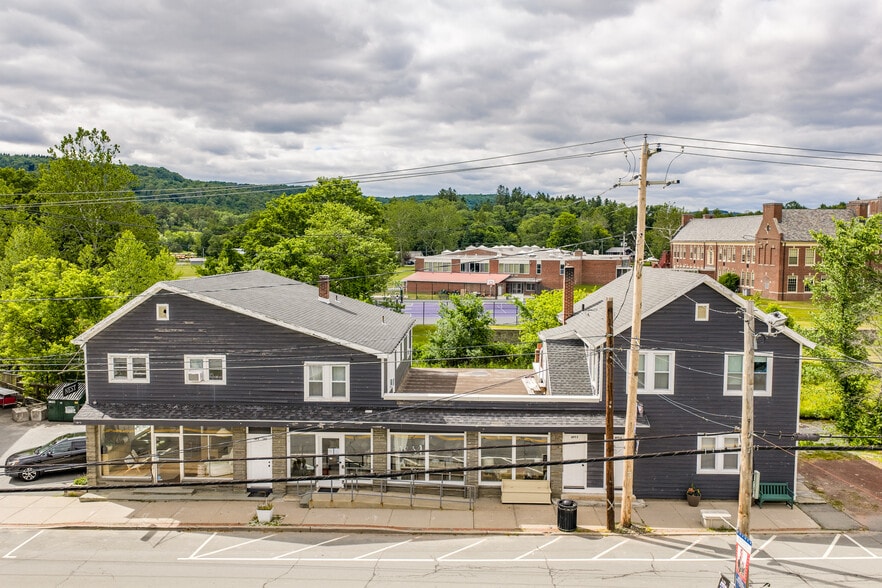 34 Main St, Livingston Manor, NY for lease - Building Photo - Image 1 of 11