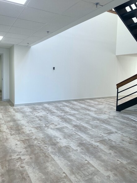 3232 W Britton Rd, Oklahoma City, OK à louer - Hall d’entrée - Image 3 de 10