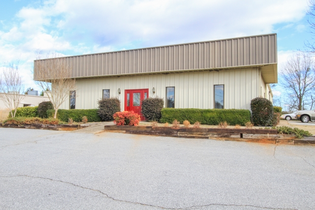 1822 Dacusville Hwy, Easley, SC for sale Primary Photo- Image 1 of 1