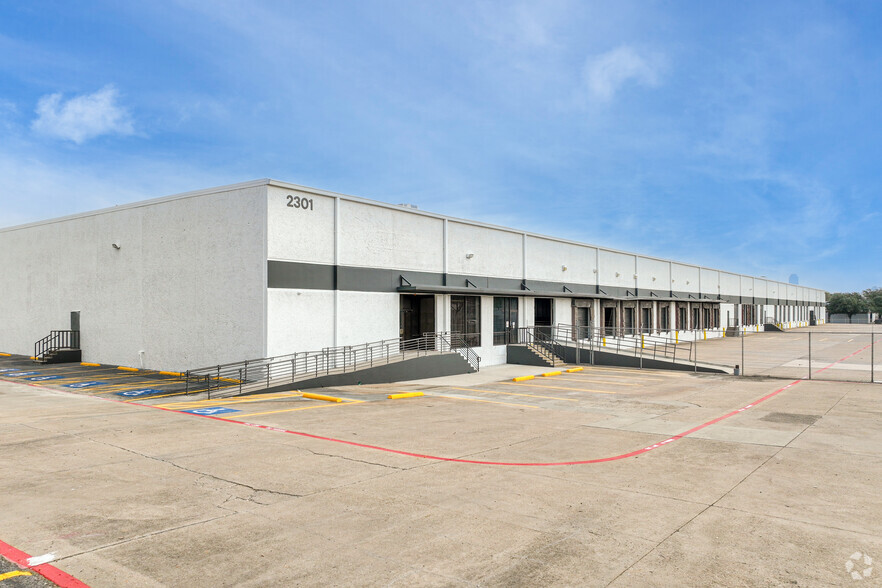 2301 W Commerce St, Dallas, TX for sale - Building Photo - Image 1 of 20