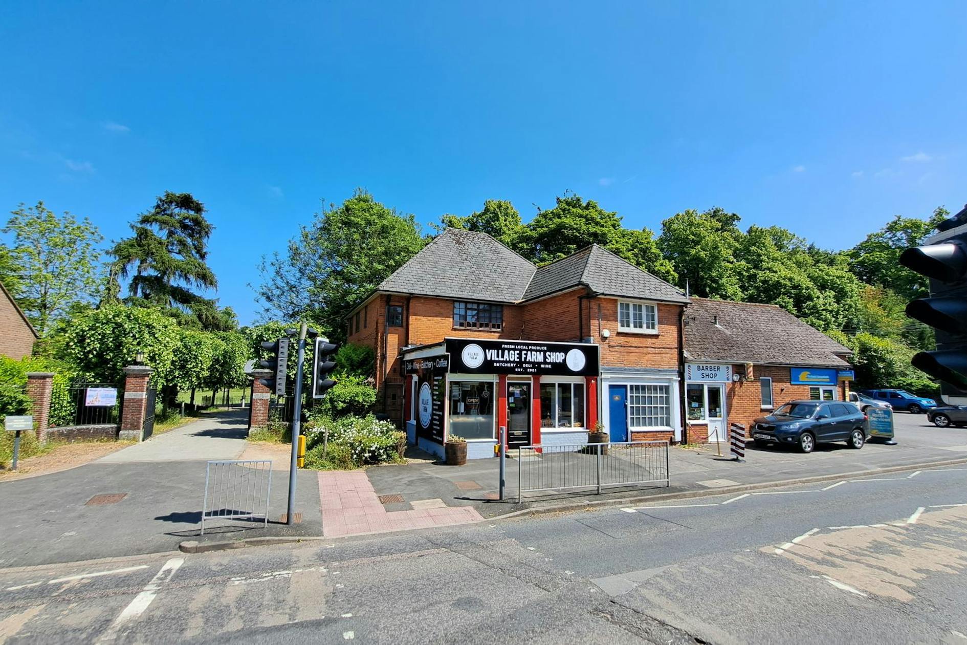 42-42B Hackwood Rd, Basingstoke for lease Building Photo- Image 1 of 3
