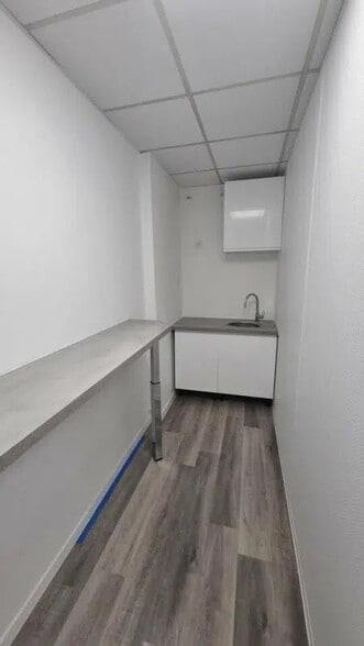 5 Rue Montespan, Évry-Courcouronnes for lease - Interior Photo - Image 3 of 4