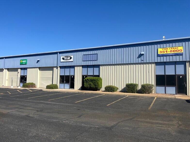 1520 Goodyear Dr, El Paso, TX à louer - Photo du bâtiment - Image 2 de 5