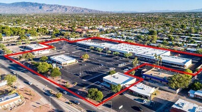 7760-7878 E Wrightstown Rd, Tucson, AZ à louer Photo du bâtiment- Image 1 de 7