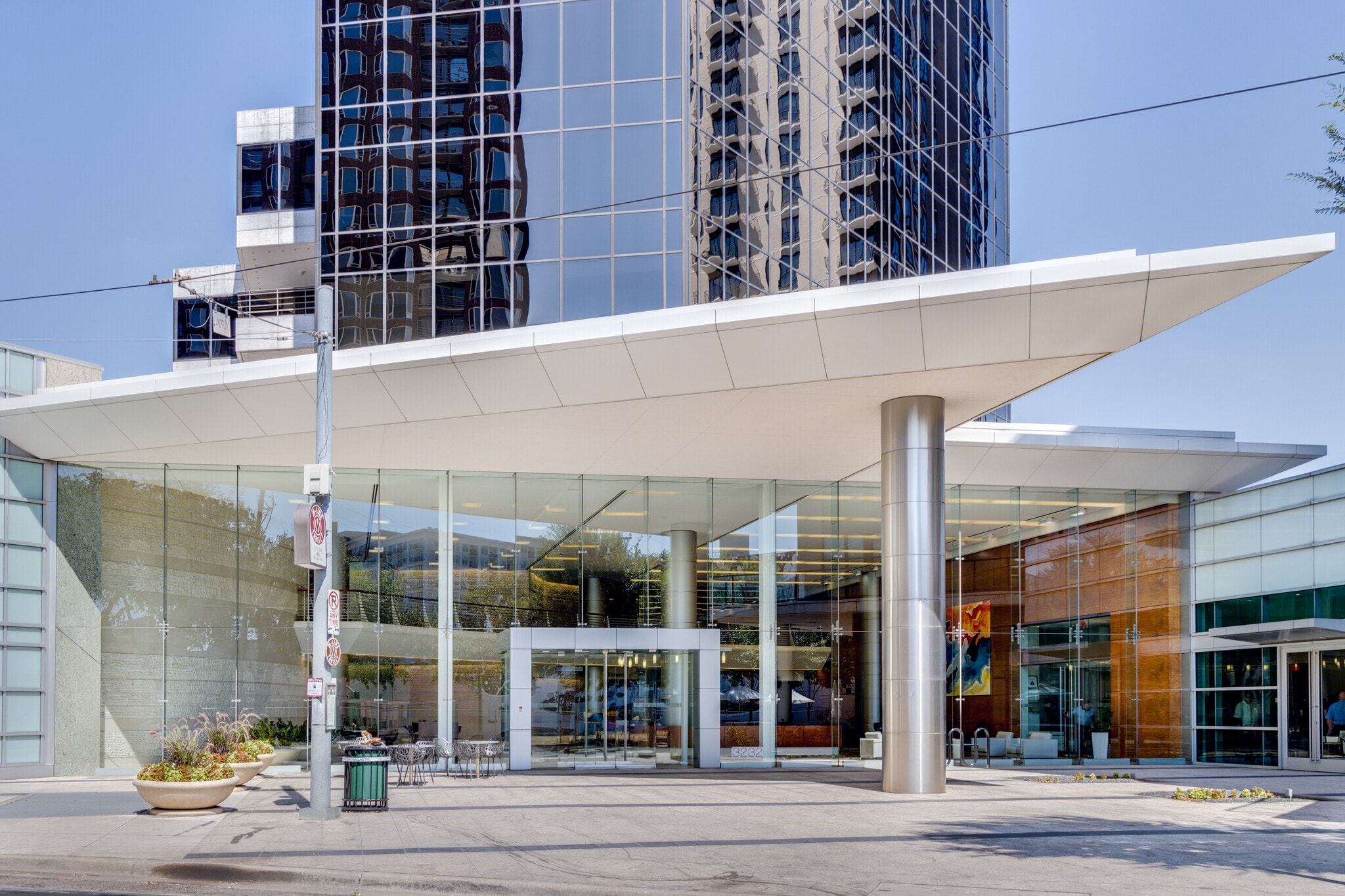 3232 McKinney Ave, Dallas, TX à louer Photo du bâtiment- Image 1 de 15