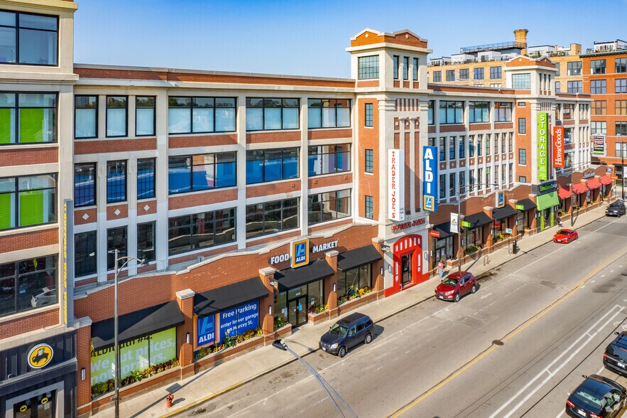 1836-1840 N Clybourn Ave, Chicago, IL à louer - Photo du bâtiment - Image 3 de 9
