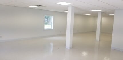 1257 E Broadway St, Bradley, IL for lease Building Photo- Image 2 of 8