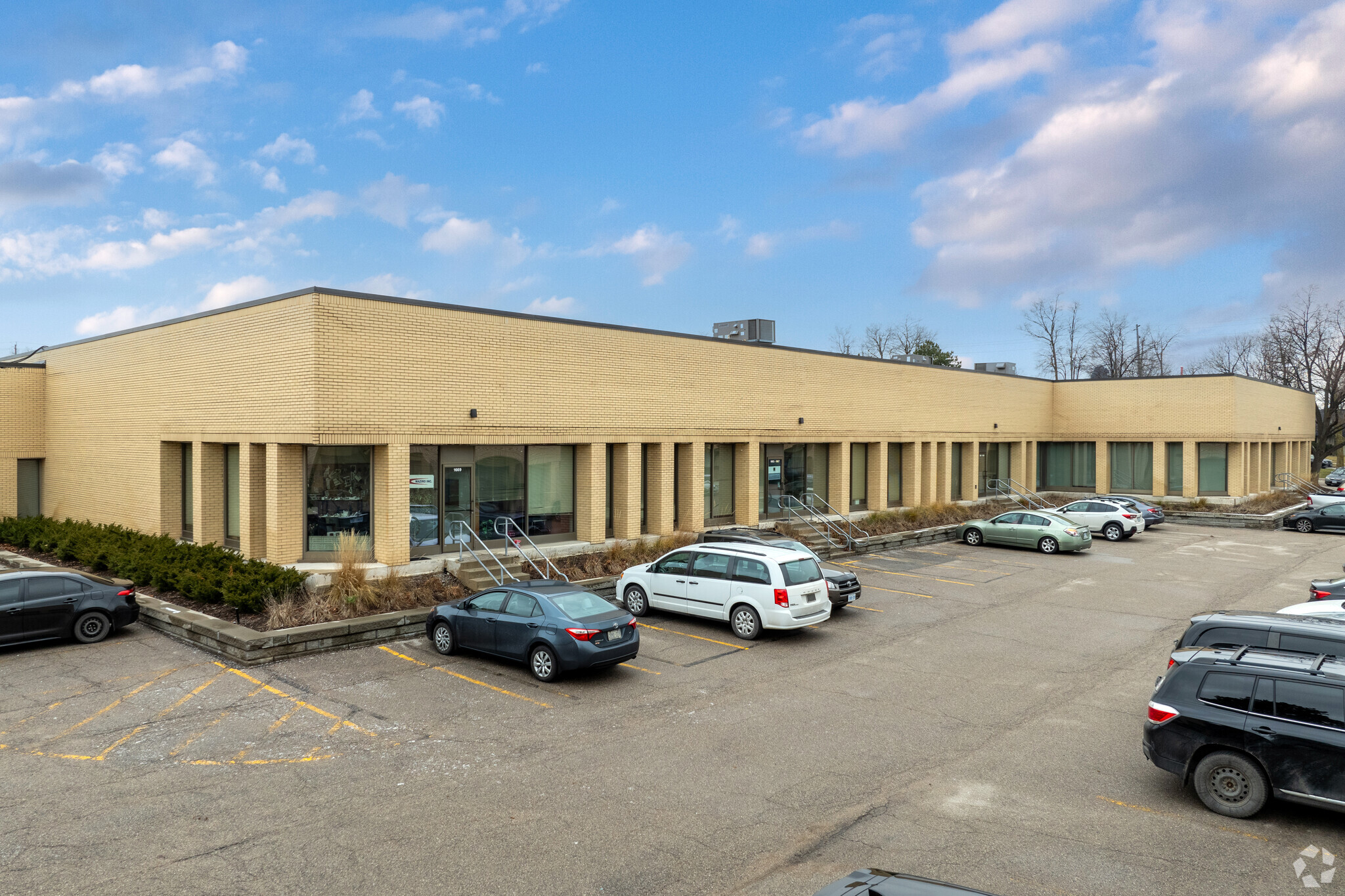 1655-1721 Flint Rd, Toronto, ON for lease Primary Photo- Image 1 of 4