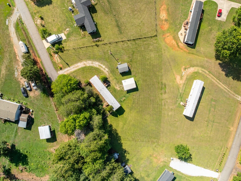 155 Pullman Rd, Campobello, SC for sale - Primary Photo - Image 1 of 5