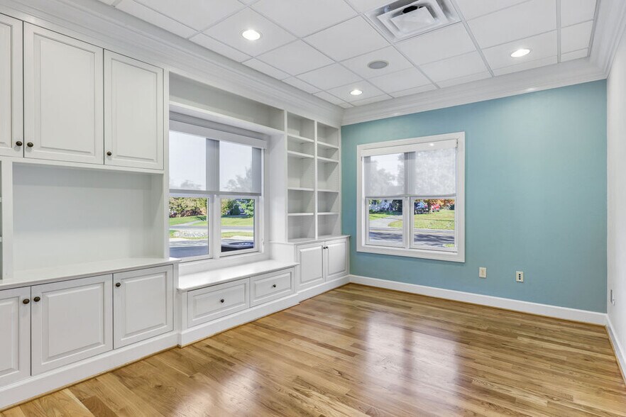 1066 Hisey Ave, Woodstock, VA à louer - Photo du bâtiment - Image 3 de 7