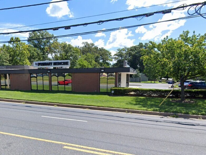 14113 Baltimore Ave, Laurel, MD à louer - Photo du bâtiment - Image 1 de 9