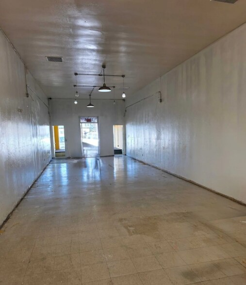 1058-1060 W Gardena Blvd, Gardena, CA à louer - Photo intérieure - Image 3 de 4