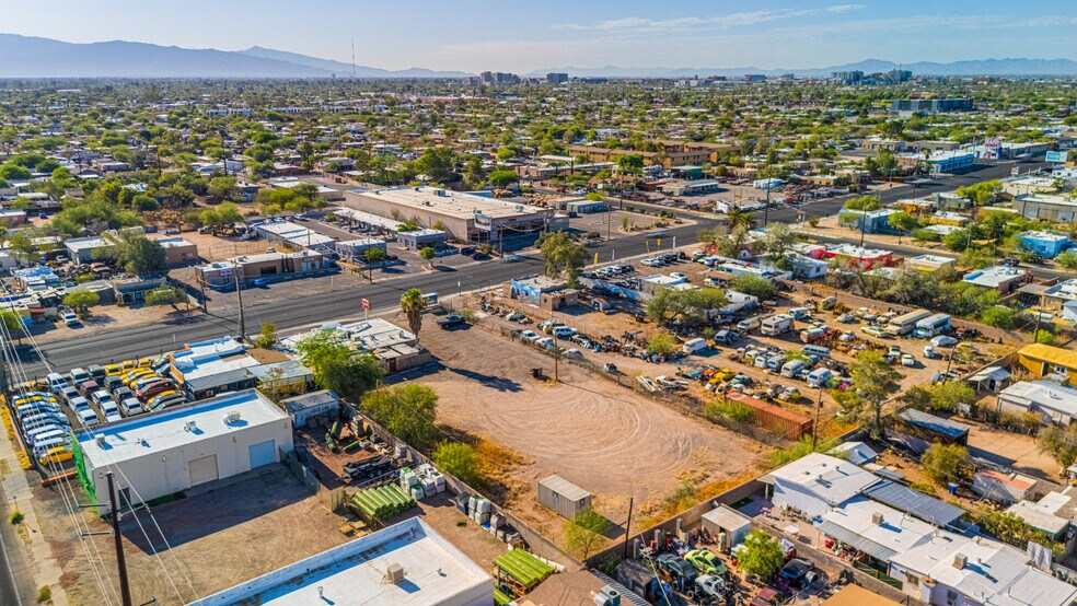 2747 N Stone Ave, Tucson, AZ à vendre - Photo du bâtiment - Image 2 de 50
