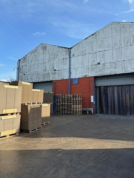 Corporation Rd, Manchester for lease - Building Photo - Image 3 of 5
