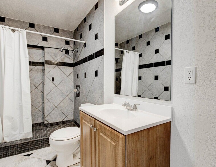 4171 Carolyn Rd, Fort Worth, TX for sale - Interior Photo - Image 2 of 8