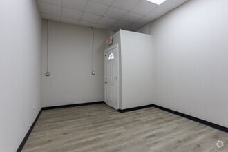 7330 Rampart St, Houston, TX for lease Interior Photo- Image 2 of 5