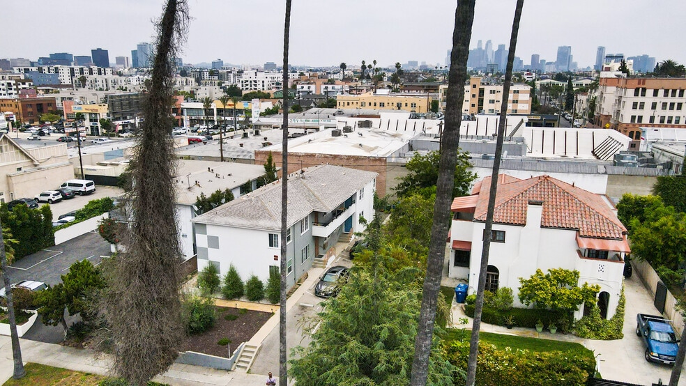 1226 S Manhattan Pl, Los Angeles, CA for sale - Building Photo - Image 2 of 11