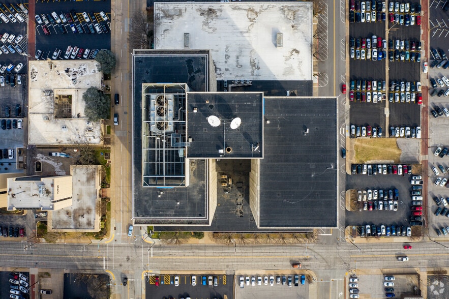 1437 S Boulder Ave, Tulsa, OK for lease - Building Photo - Image 3 of 17