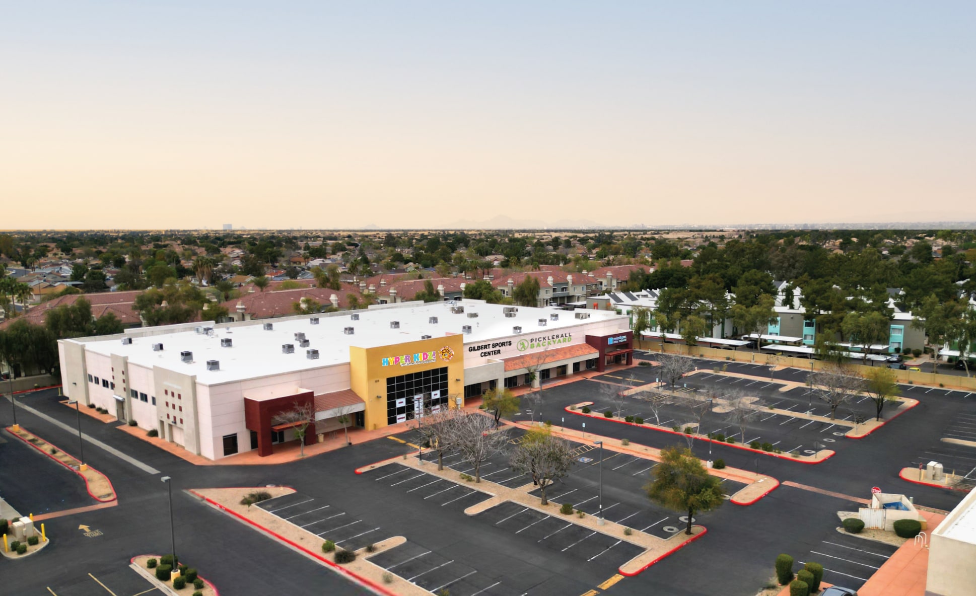 868 N Gilbert Rd, Gilbert, AZ for sale Primary Photo- Image 1 of 17
