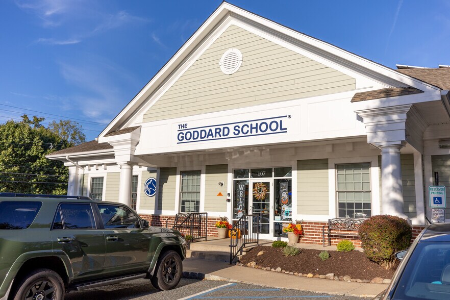 107 Main St, Sparta, NJ à vendre - Photo principale - Image 2 de 6