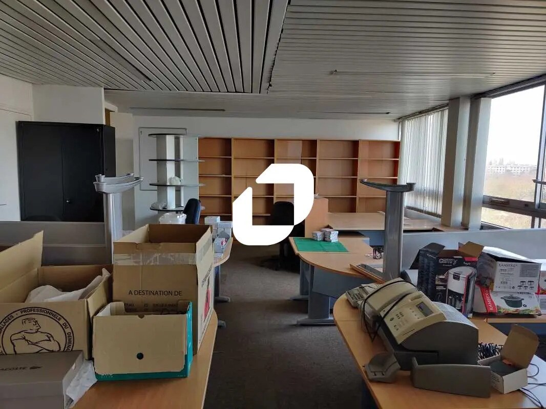 87 Route De Grigny, Ris-Orangis for sale Interior Photo- Image 1 of 7