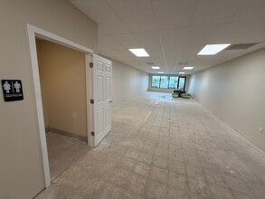 131-141 S Courtenay Pky, Merritt Island, FL for lease Interior Photo- Image 2 of 6