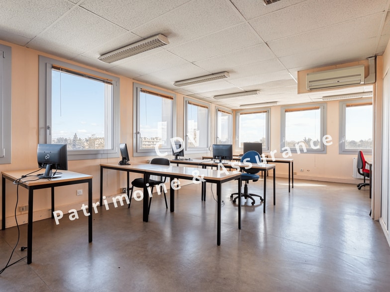 191 C Avenue Saint-Exupéry, Bron for lease - Interior Photo - Image 2 of 10