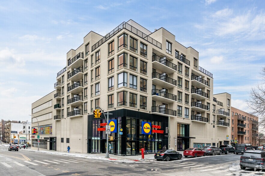 100 Sullivan Pl, Brooklyn, NY à louer - Photo du bâtiment - Image 3 de 20