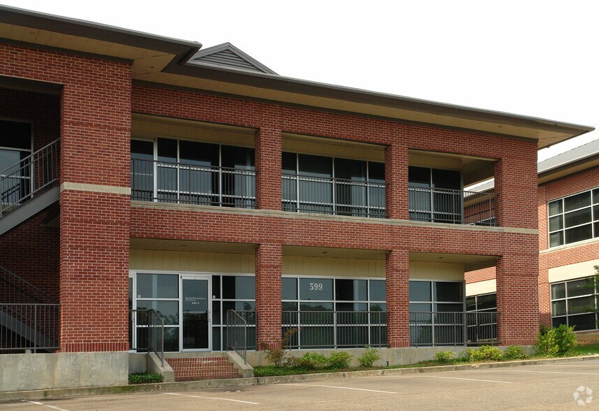 599 Northpark Dr, Ridgeland, MS for sale - Building Photo - Image 2 of 2