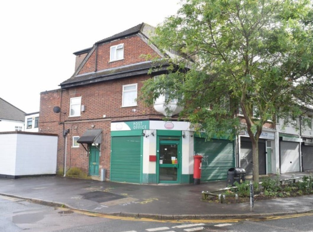 19 Hatch Ln, London for lease Primary Photo- Image 1 of 3