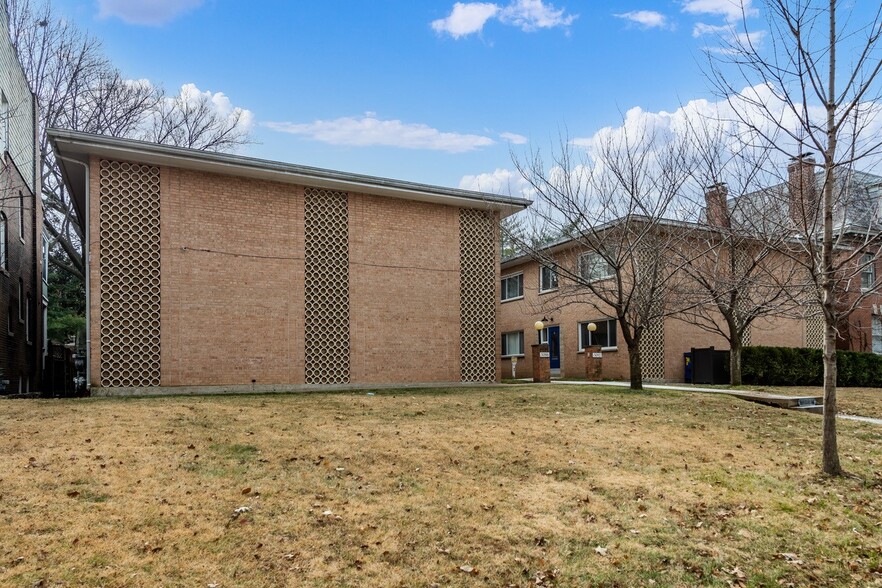 5086-5092 Waterman Blvd, Saint Louis, MO for sale - Building Photo - Image 2 of 15