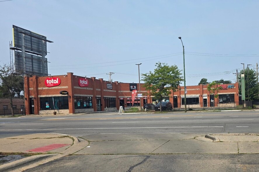 79th & Western, Chicago, IL for lease - Building Photo - Image 1 of 6