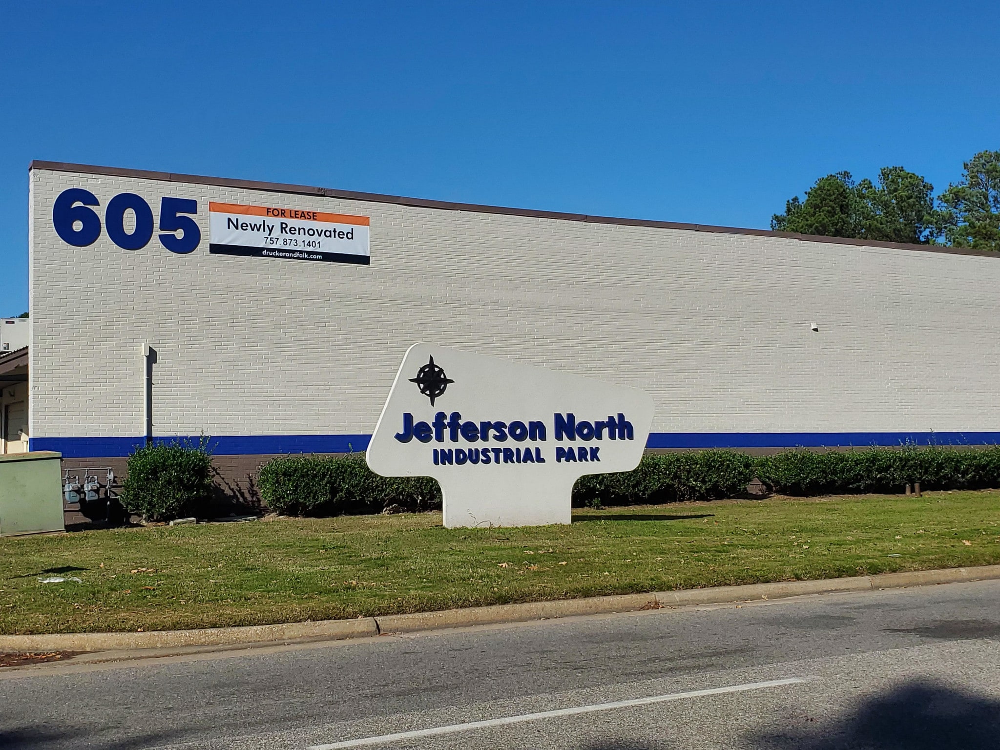 605 Industrial Park Dr, Newport News, VA for lease Primary Photo- Image 1 of 7