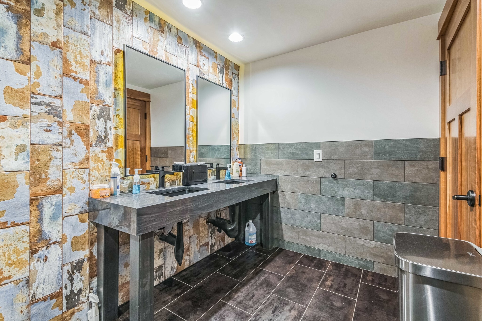 1230 Fryar Ave, Sumner, WA for lease Interior Photo- Image 1 of 3