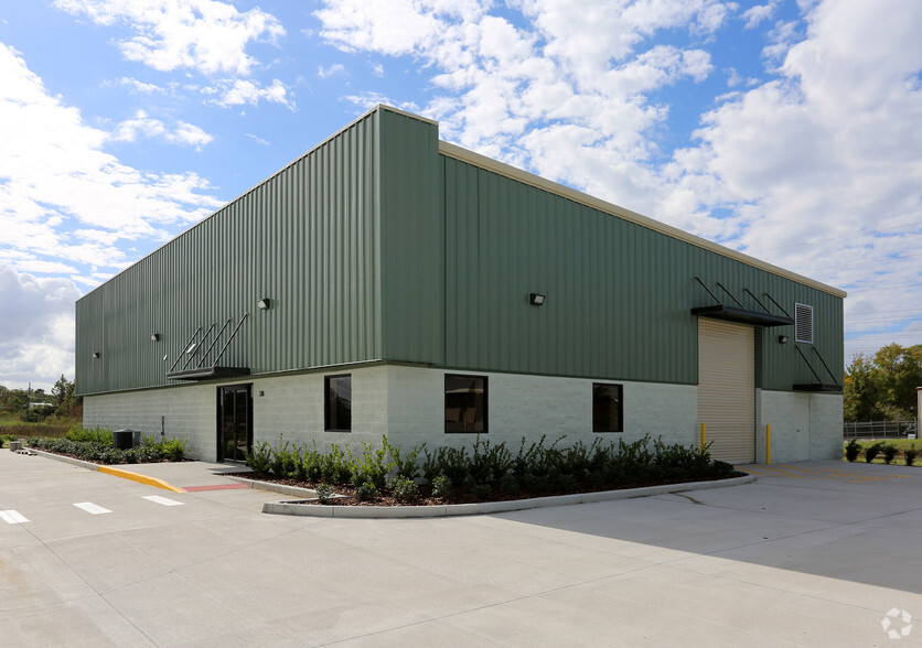 338 Evangeline Way, Sanford, FL for lease - Building Photo - Image 3 of 5