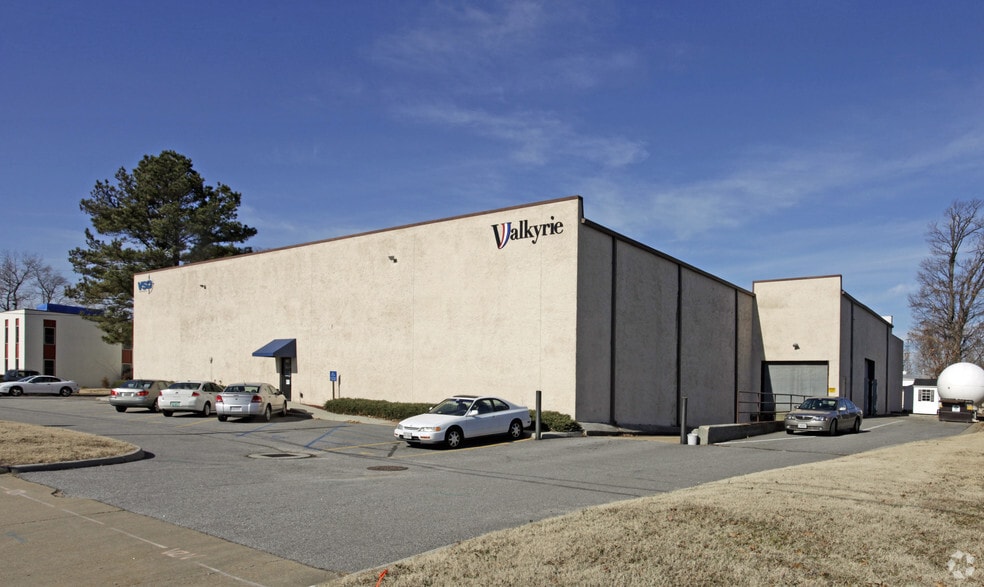 5724 Ward Ave, Virginia Beach, VA for lease - Building Photo - Image 3 of 5