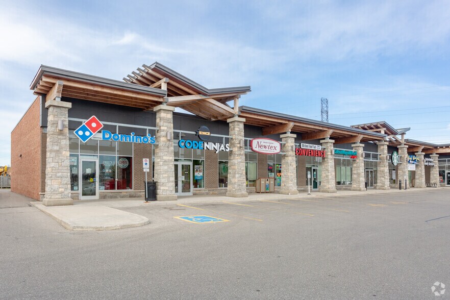 450 Columbia St W, Waterloo, ON à louer - Photo du bâtiment - Image 3 de 9