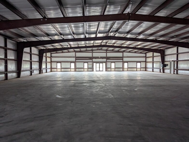 361 Nypro Ln, Dothan, AL for lease - Interior Photo - Image 3 of 4