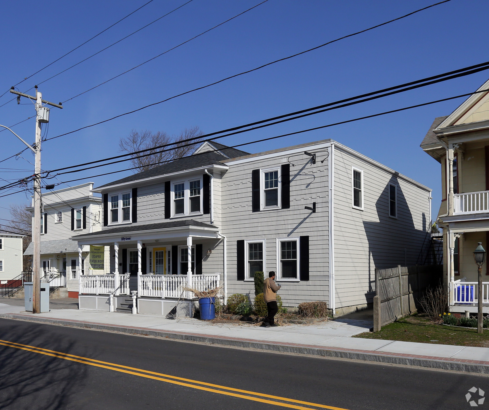 57 Maple Ave, Barrington, RI à vendre Photo principale- Image 1 de 1