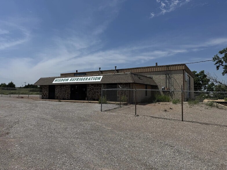 10121 OK-54, Weatherford, OK à louer - Photo principale - Image 1 de 11