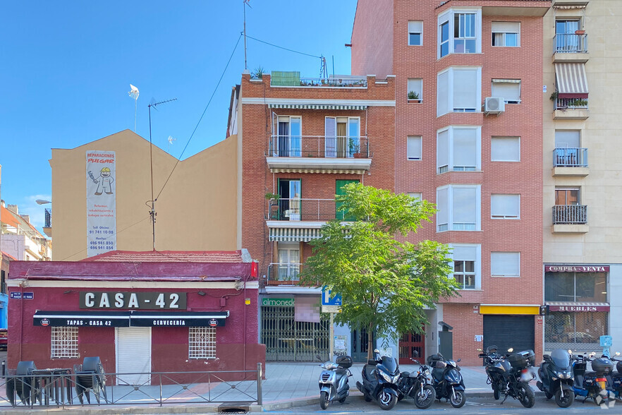 Calle Marqués de Viana, 40, Madrid, Madrid for sale - Primary Photo - Image 1 of 2