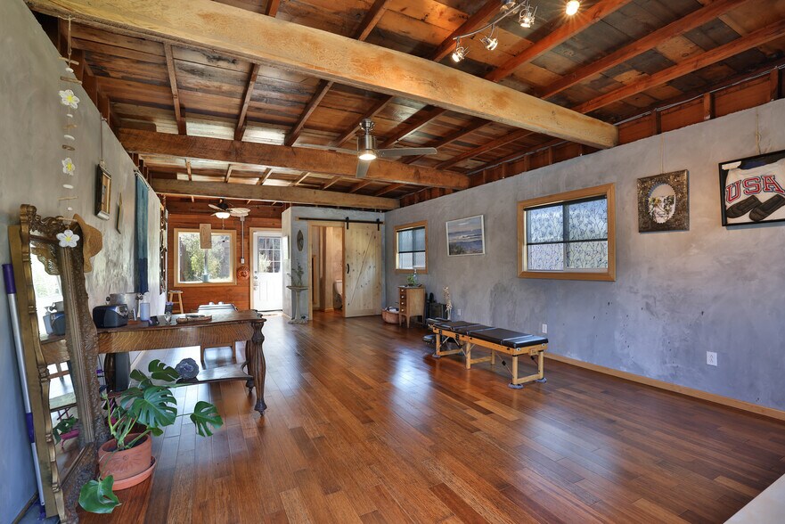 581 Victoria Ct, San Leandro, CA à vendre - Photo du bâtiment - Image 3 de 16